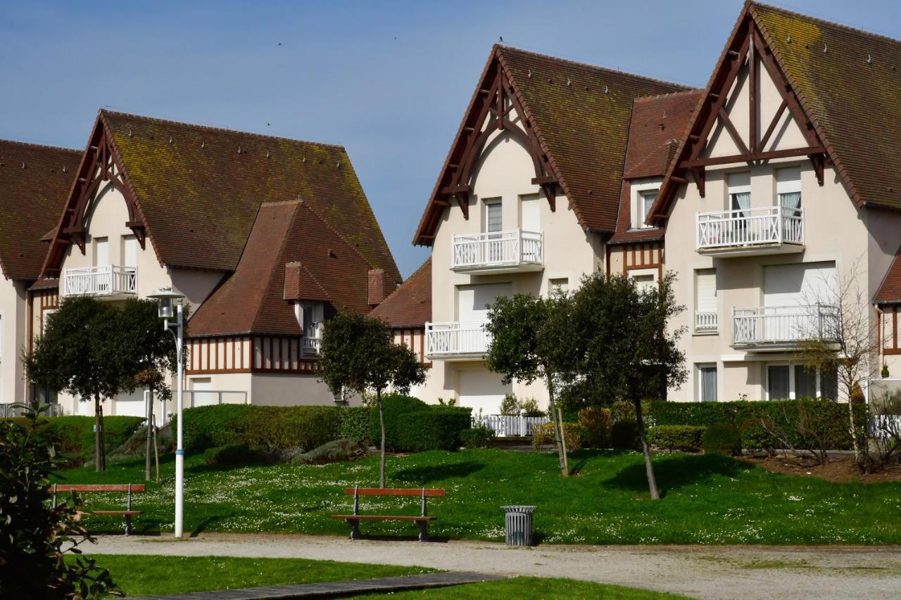 Appartement Pres Du Port Centre Et Plage - Vue Mer Courseulles-sur-Mer Exterior foto